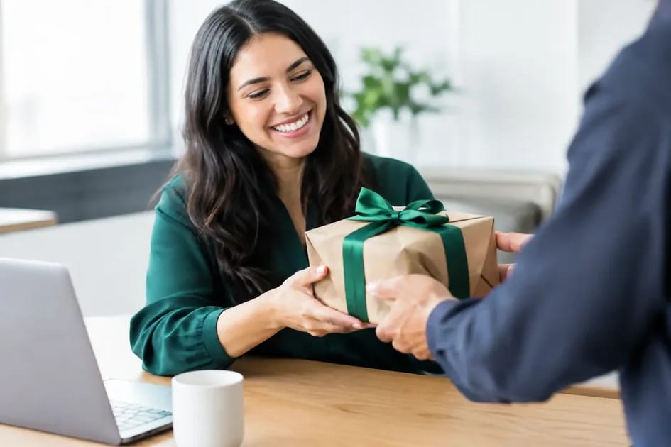 15 Colleague Gift Ideas That Get It Right