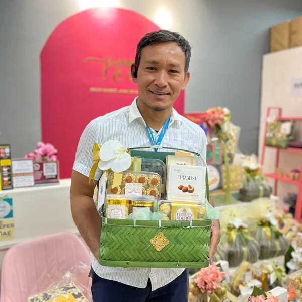 Petals and Chocs gallery image
